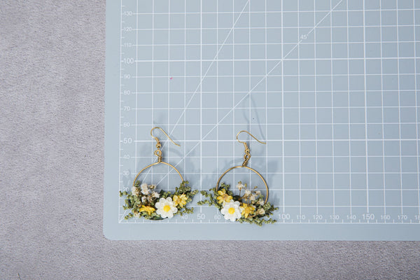 Meadow yellow and white flower earrings