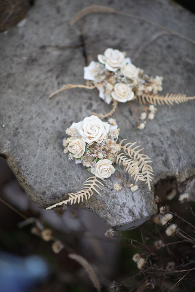 Beige and ivory flower earrings