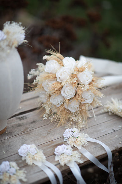 Bridal bouquet with ear of wheat and white roses Rustic wedding Bridesmaid bouquet Customisable bouquet Bridal accessories Maid of honour