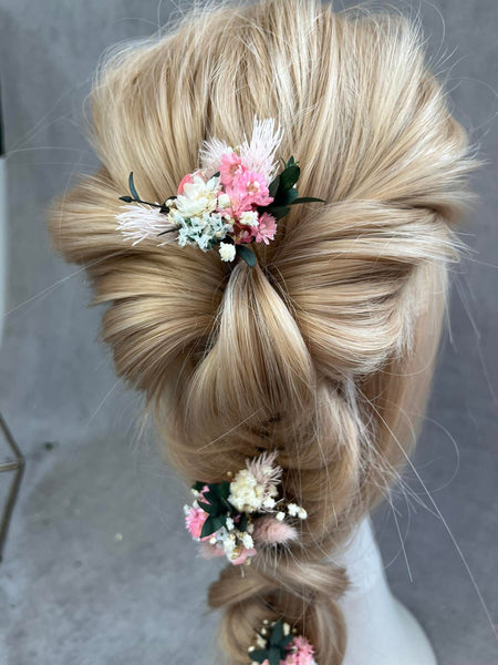 Romantic pink fluffy hairpins