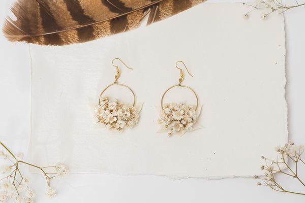 Cream dried flower earrings