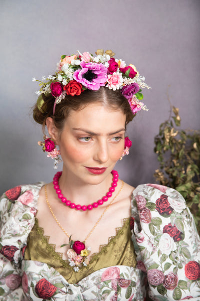 Pink flower necklace with peony
