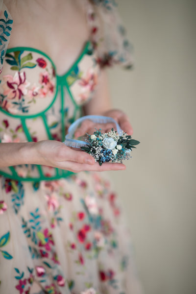 Blue bridal flower garter