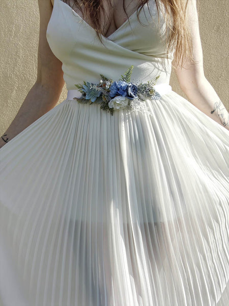 Romantic blue flower belt