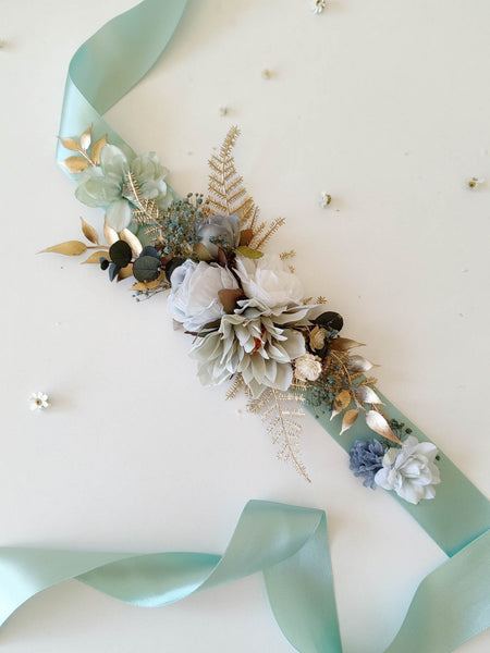 Vintage mint flower belt