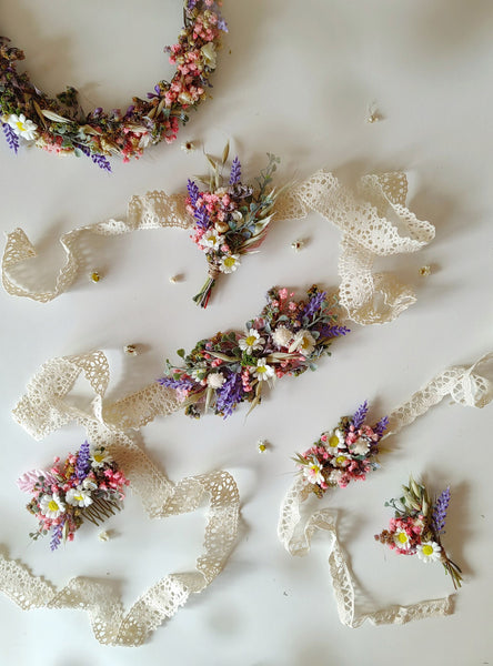 Meadow flower hair comb