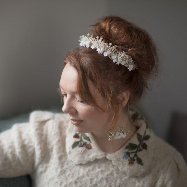 Gold and white bridal hair crown with lace and pearls Wedding 2021 Headpiece Luxury Bride Magaela Handmade Elegant wedding tiara Hair wreath