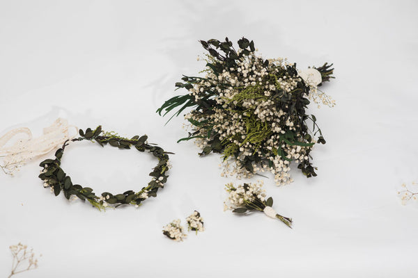 Greenery bridal bouquet Eucalyptus and baby's breath bouquet Natural Green and ivory wedding bouquet Magaela handmade Preserved flowers