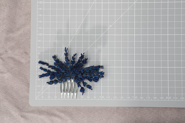 Small lavender flower comb Wedding hair flowers Lavender provence comb Magaela Bridal headpiece Navy blue preserved flower comb Bride 2021