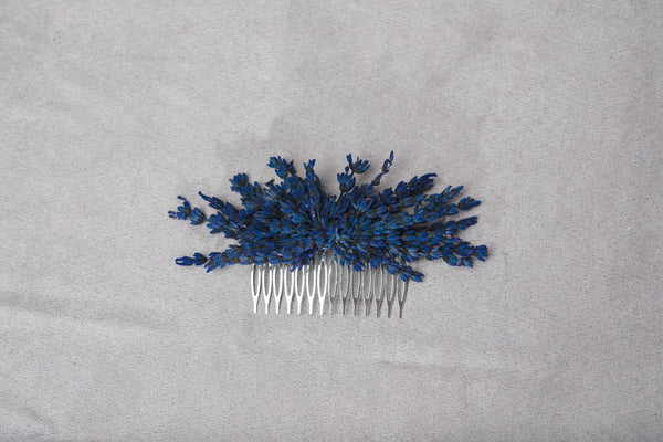 Lavender flower hair comb Bridal headpiece Navy blue baby's breath wedding comb Provence wedding 2021 Preserved lavender comb Magaela Hair flowers Bride