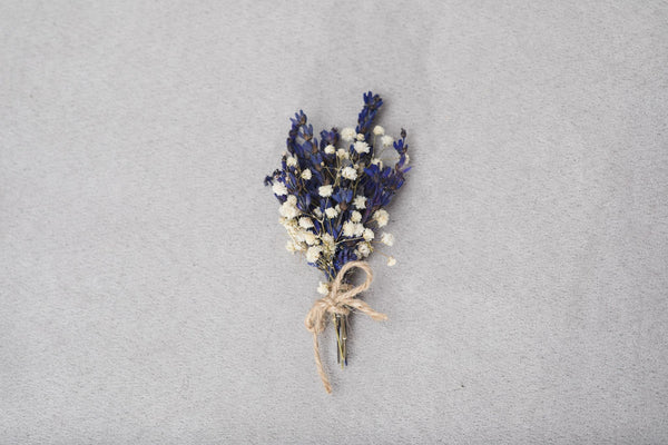 Lavender boutonniere Natural groom buttonhole Witness jacket pin Groomsmen corsage Best man boutonnieres Provence boutonniere Magaela