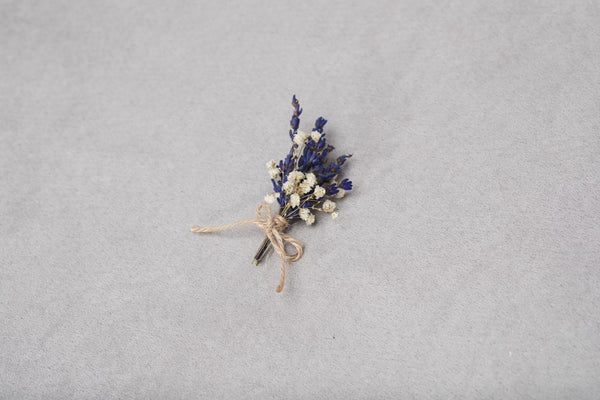 Lavender boutonniere Natural groom buttonhole Witness jacket pin Groomsmen corsage Best man boutonnieres Provence boutonniere Magaela