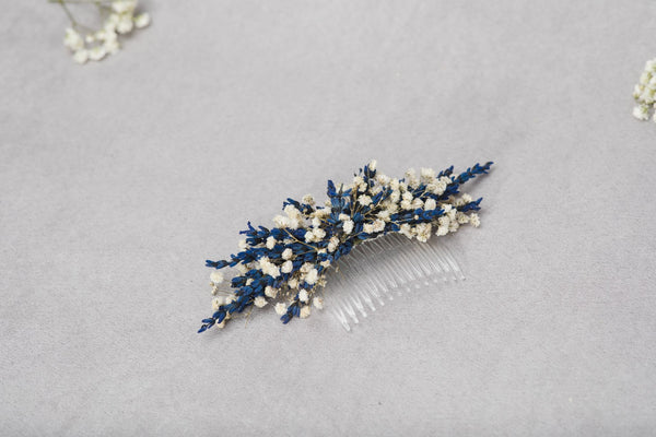 Lavender flower hair comb Bridal headpiece Navy blue baby's breath wedding comb Provence wedding 2021 Preserved lavender comb Magaela Hair flowers Bride