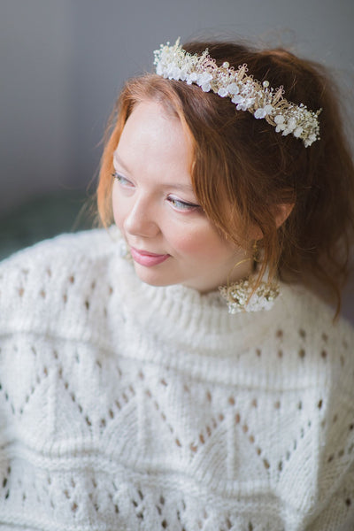 Gold and white bridal hair crown with lace and pearls Wedding 2021 Headpiece Luxury Bride Magaela Handmade Elegant wedding tiara Hair wreath
