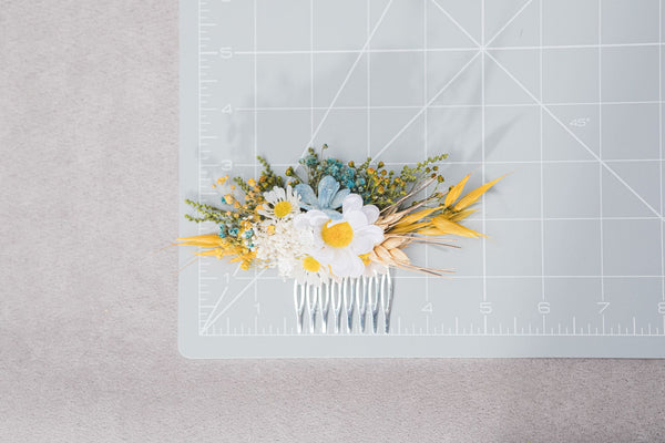 Yellow and white flower hair comb Daisy bridal hair comb Dried flowers Yellow and blue wedding headpiece Meadow flower comb Hair flowers