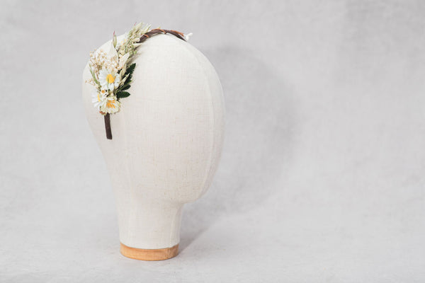 Spring daisy flower headband
