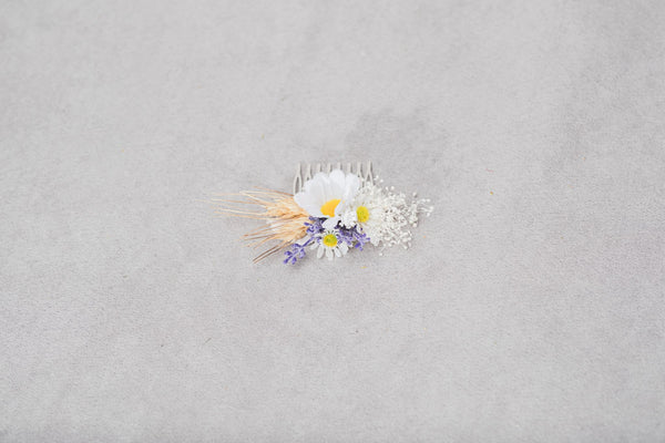 Meadow daisy flower hair comb Purple Lavender flower comb Bridal headpiece Meadowy wedding Spring 2021 Hair flowers White and yellow Magaela