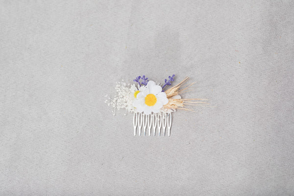 Meadow daisy flower hair comb Purple Lavender flower comb Bridal headpiece Meadowy wedding Spring 2021 Hair flowers White and yellow Magaela