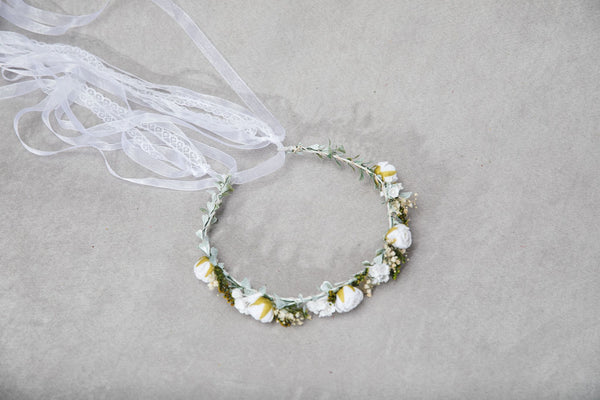 Holy communion headpiece with veil