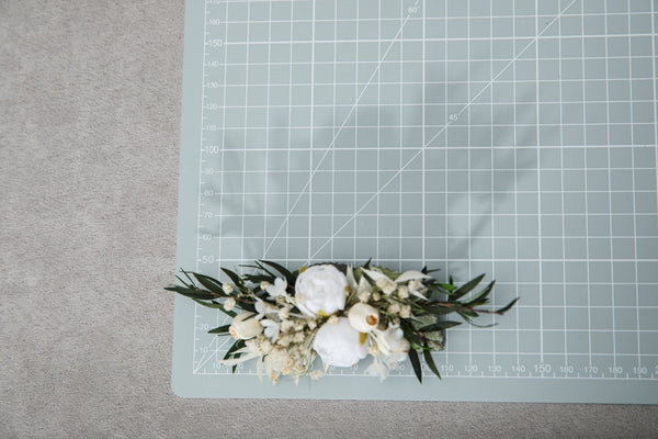 Flower hair clip for first communion