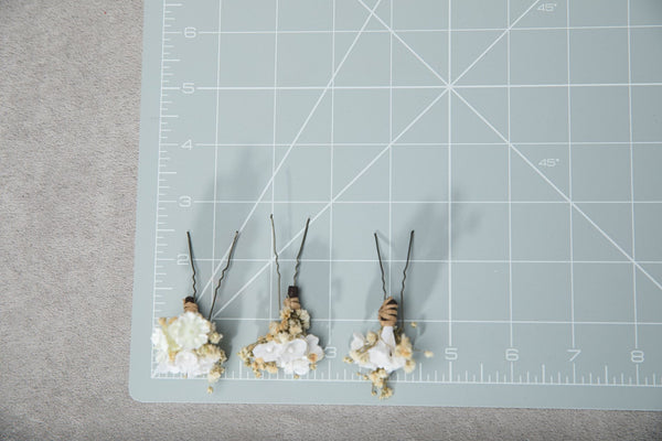 Set of 3 white flower hairpins