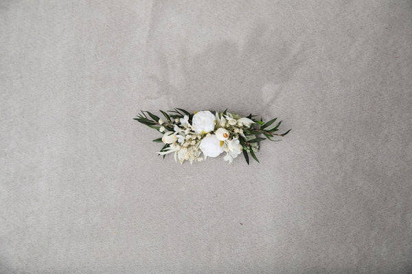 Flower hair clip for first communion