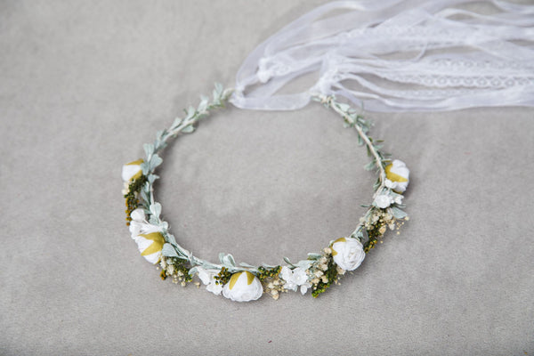 Holy communion headpiece with veil