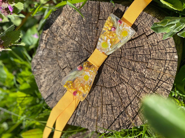 Yellow resin bow tie Groom's bow tie Flower meadow bow tie Magaela accessories Groom 2021 Meadow accessories Resin wooden bow tie