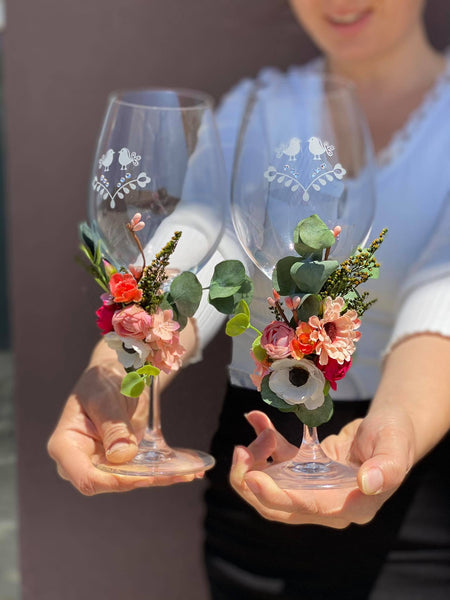 Customisable Flower arrangement for Wedding glasses Bride and Groom glasses decoration Attachable Flowers Durable flower decor for wine/champagne glasses