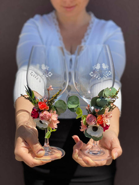 Customisable Flower arrangement for Wedding glasses Bride and Groom glasses decoration Attachable Flowers Durable flower decor for wine/champagne glasses
