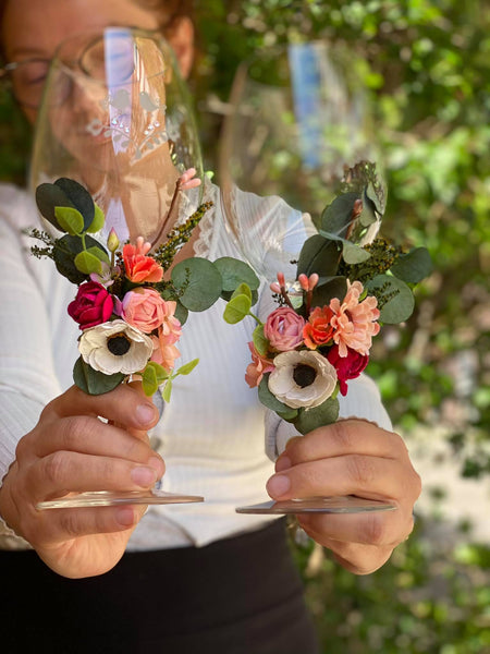 Customisable Flower arrangement for Wedding glasses Bride and Groom glasses decoration Attachable Flowers Durable flower decor for wine/champagne glasses