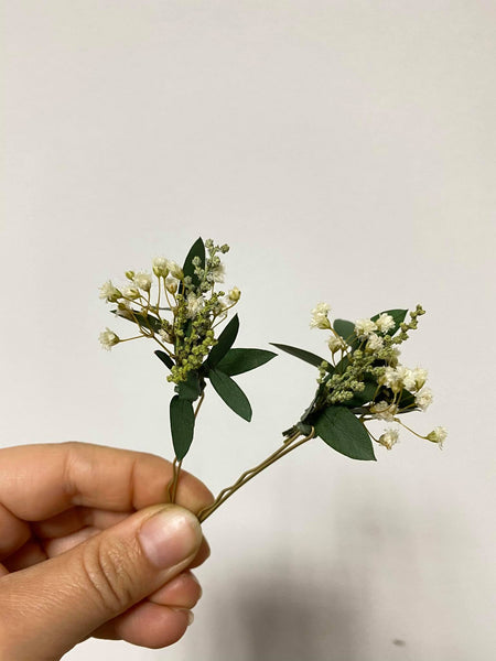 Greenery eucalyptus hairpins with baby's breath