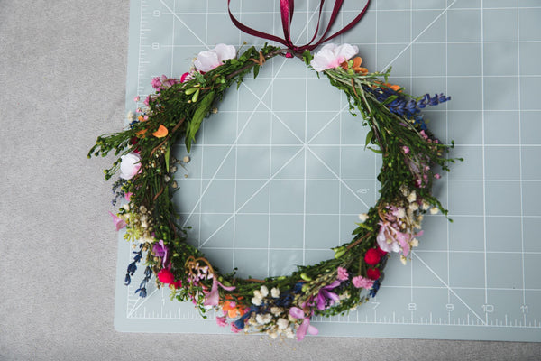 Meadow flower crown Bridal wildflowers headpiece Wedding flower wreath Magaela Bride to be Outdoor wedding Handmade meadow wreath