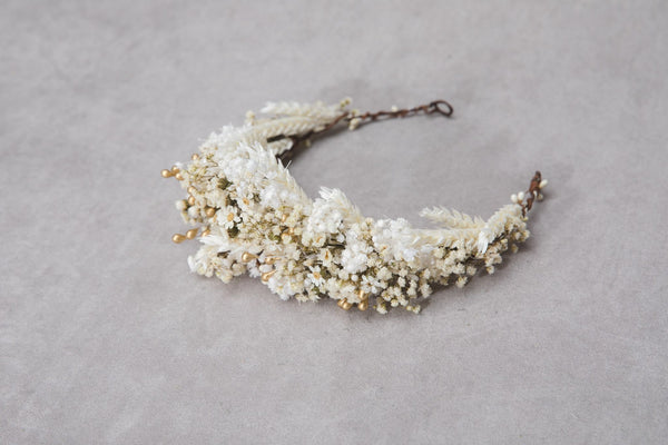 Dried flower hair crown Ivory bridal hair crown Magaela Natural wedding crown Bridal baby's breath crown Magaela Hair flower jewellery