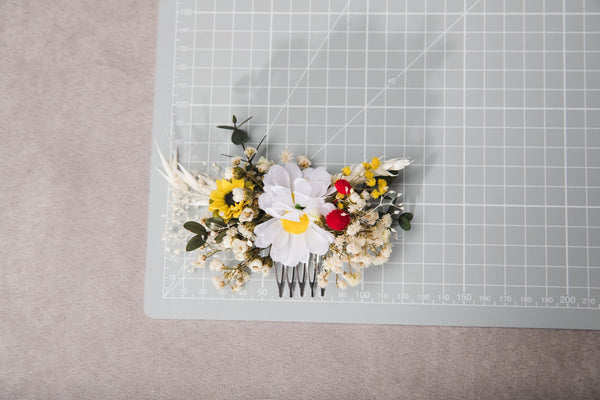 Wedding flower set Folk meadow boutonniere Hair comb for bride Sunflower and Daisy corsage for groom Headpiece with daisy flower Magaela