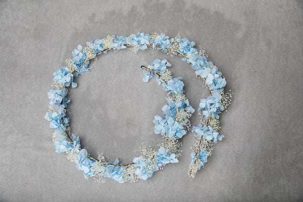 Preserved hydrangea and baby's breath hair garland Bridal headpiece Shapeable flower garland Long bendable hair vine Magaela handmade