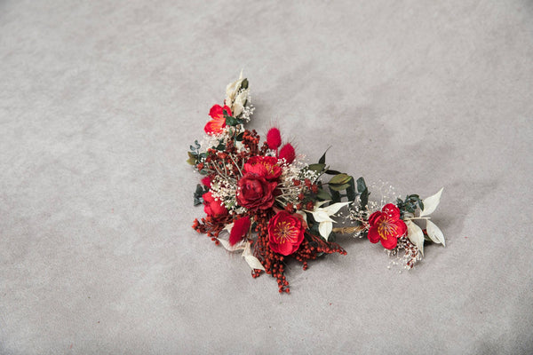 Red wedding flower set Hair vine Flower bracelet Boutonniere for groom Best man corsage Bendable hair vine Bridal hairpiece Wrist corsage