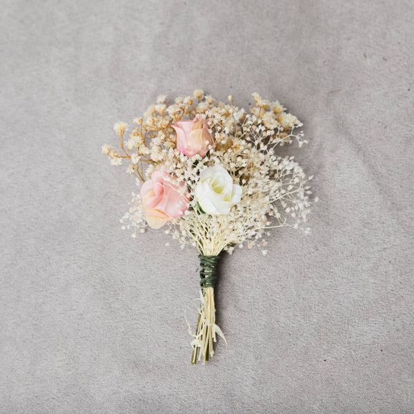 Romantic groom's boutonniere Ivory and pink buttonhole Groom's corsage Rustic wedding Dried gypsophila boutonniere Blush roses Natural