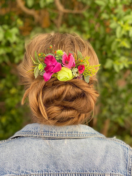 Magenta tropical hair comb Natural exotic wedding comb Hair jewellery Beach wedding Bride to be Hawaii wedding headpiece Magaela handmade