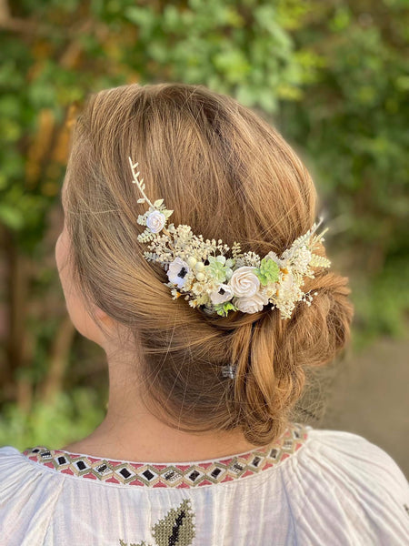 Bridal flower comb Ivory roses hair comb Natural flower headpiece for bride Low Bun bridal hairstyle Magaela White flower comb Wedding comb