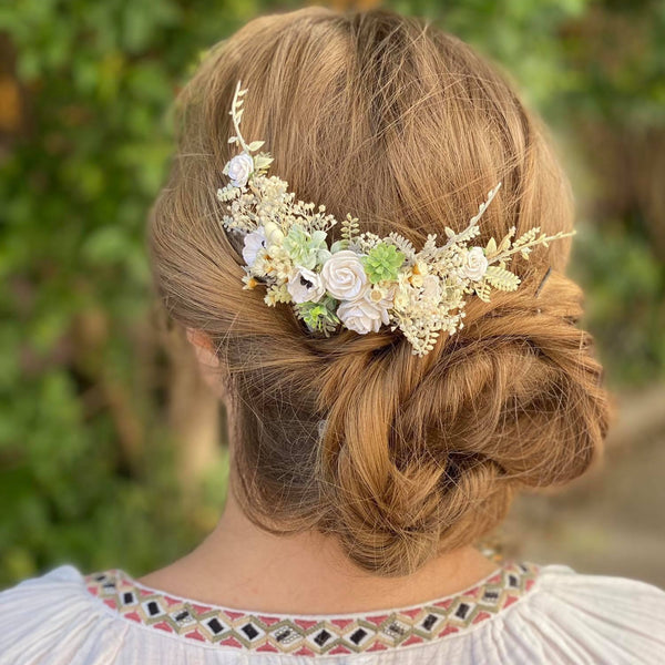 Bridal flower comb Ivory roses hair comb Natural flower headpiece for bride Low Bun bridal hairstyle Magaela White flower comb Wedding comb