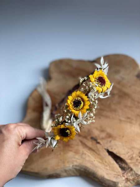 Sunflower hair crown Bridal flower wreath Magaela Ivory and yellow hair wreath Natural flower halo Bride to be Hair accessories Wedding 2021