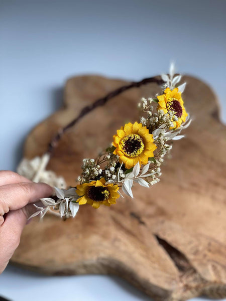 Sunflower hair crown Bridal flower wreath Magaela Ivory and yellow hair wreath Natural flower halo Bride to be Hair accessories Wedding 2021