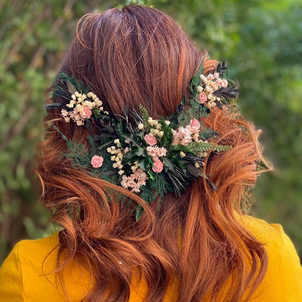 Natural preserved flower hair vine Bridal accessories Woodland wedding Greenery headpiece Forest wedding Blush flower hairpiece Magaela