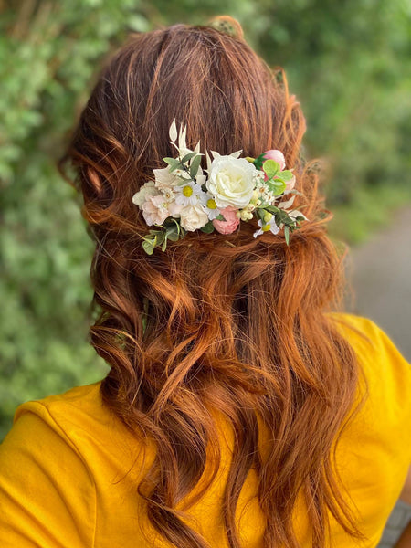 Romantic flower hair comb Bridal headpiece Pink peony flower comb Magaela accessories Wedding hair flowers Hair arrangement Boho headpiece