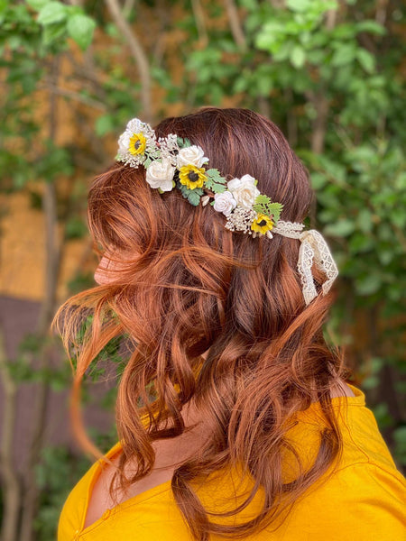 Sunflower flower wreath White roses hair crown Magaela bridal crown Hair wreath Yellow and white wedding wreath Bride to be Sunflower halo