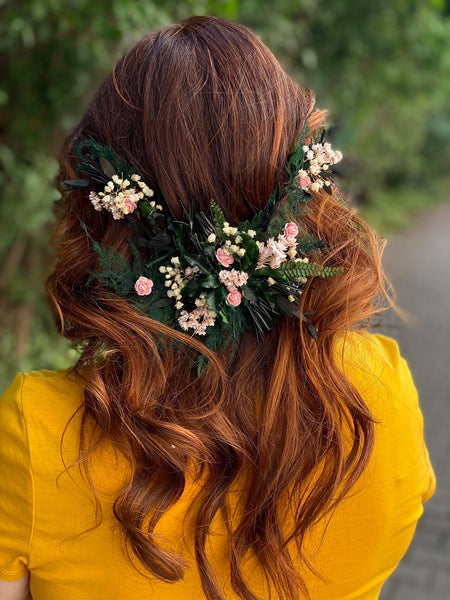 Natural preserved flower hair vine Bridal accessories Woodland wedding Greenery headpiece Forest wedding Blush flower hairpiece Magaela