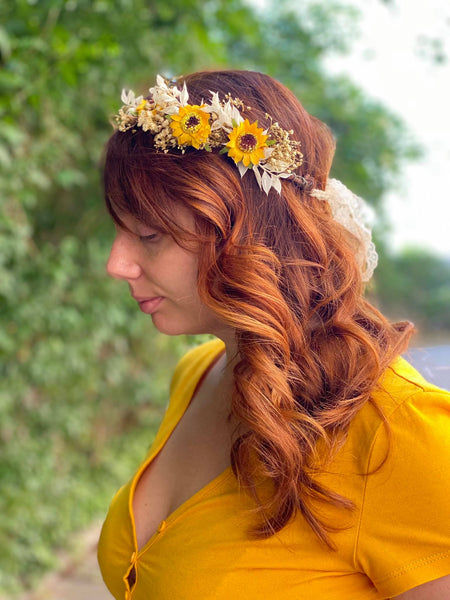 Sunflower hair crown Bridal flower wreath Magaela Ivory and yellow hair wreath Natural flower halo Bride to be Hair accessories Wedding 2021