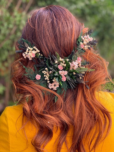 Natural preserved flower hair vine Bridal accessories Woodland wedding Greenery headpiece Forest wedding Blush flower hairpiece Magaela