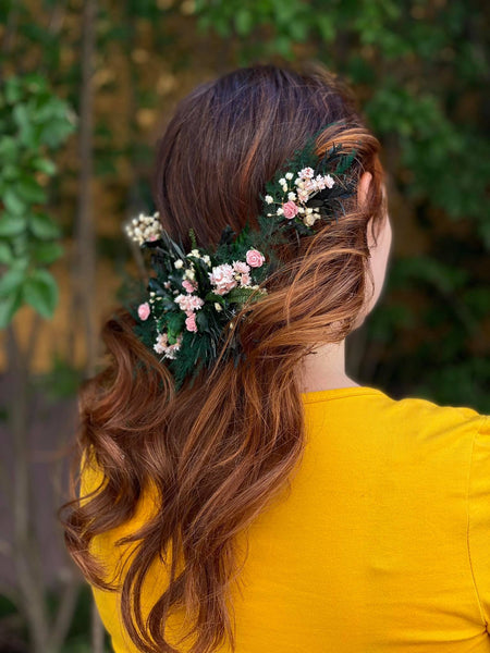 Natural preserved flower hair vine Bridal accessories Woodland wedding Greenery headpiece Forest wedding Blush flower hairpiece Magaela